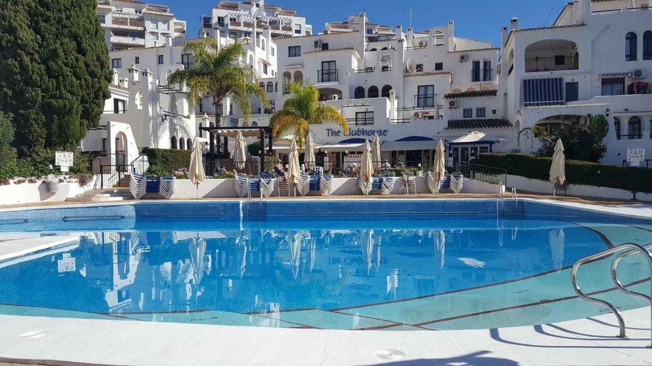 Pueblo Evita Benalmádena Exteriör bild